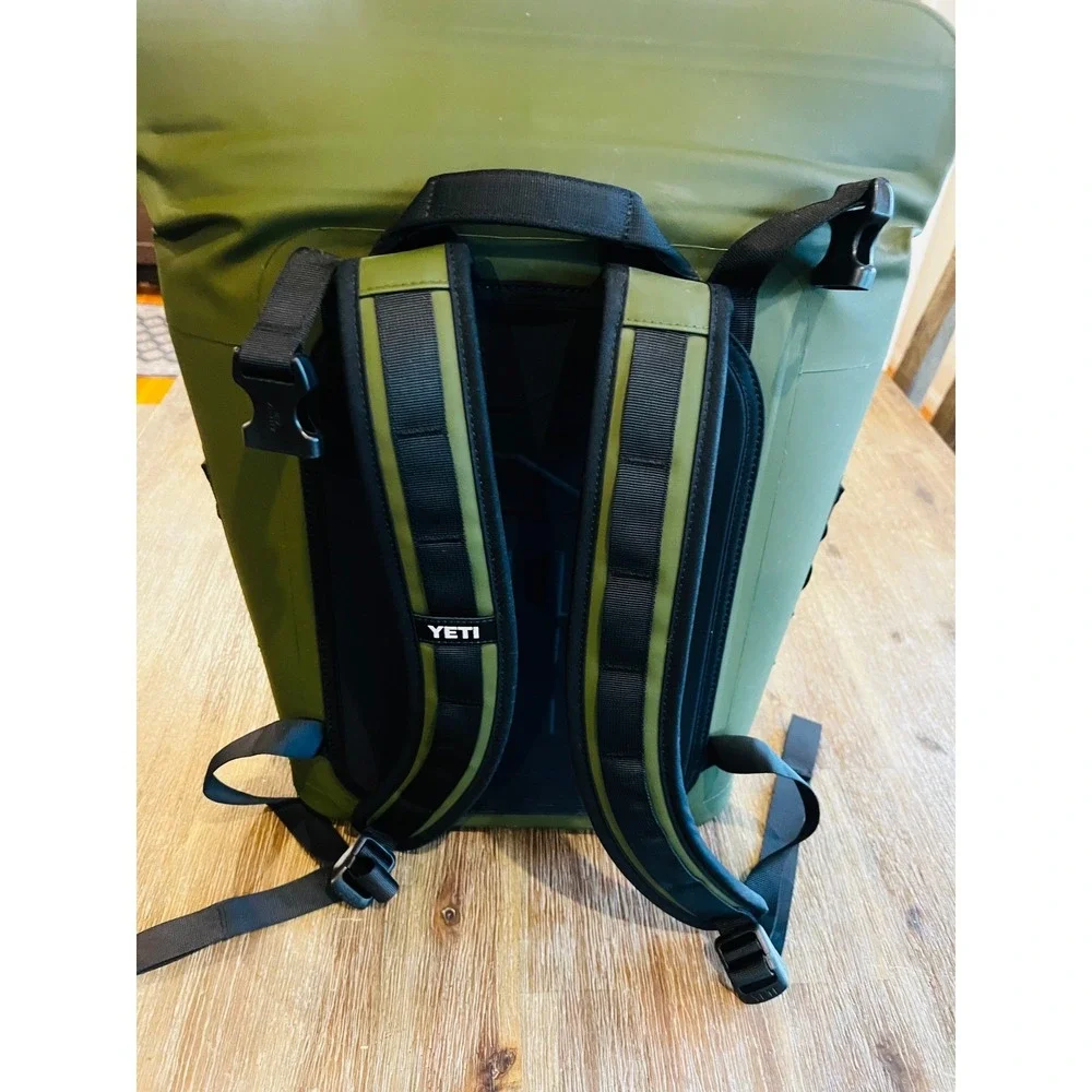 NWT YETI Hopper M20 Soft Backpack Cooler Camp Green MagShield Access